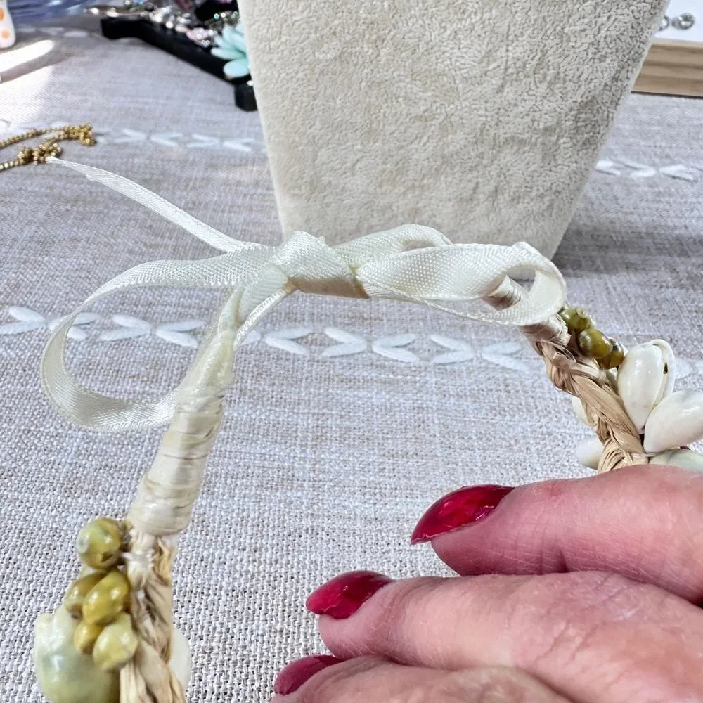 Vintage Raffia Shell Bracelet in Cream and Yellow